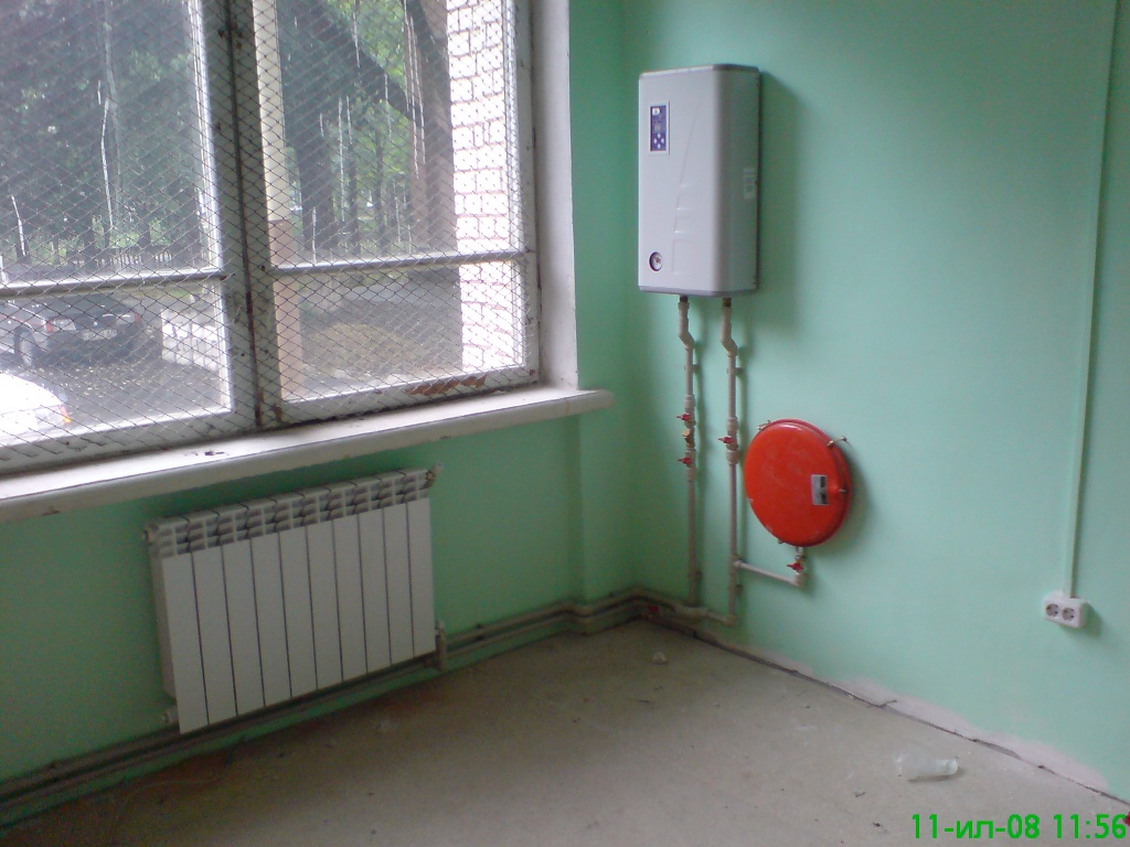 Для обогрева частного дома требуется 10 электрических. Котел индивидуального отопления. Электрическое отопление в доме. Отопление в частном доме. Отопление в частном доме электричеством.